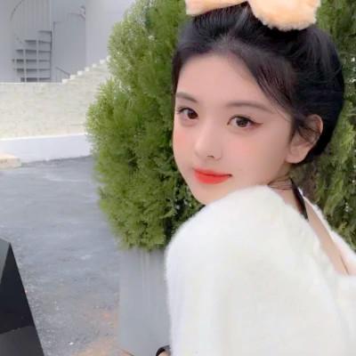 养眼真人女生头像专题，美丽与智慧并存