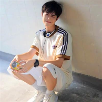 2023年最新男生头像，让你成为社交达人！