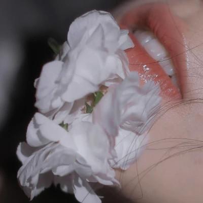 女生头像图片最新下载32张，超多风格