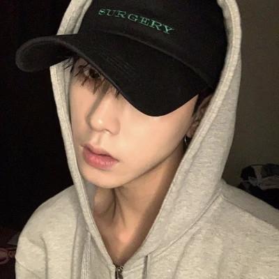微信头像2023最新款男生，看看有没有你喜欢的