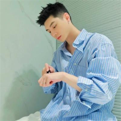 2023年新款惊艳的微信头像男，极具吸引力