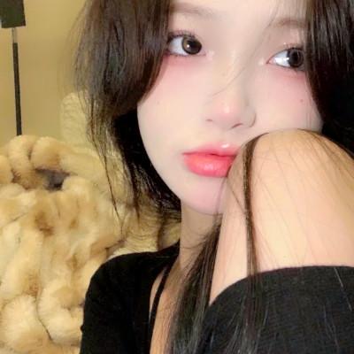 养眼真人女生头像专题，美丽与智慧并存