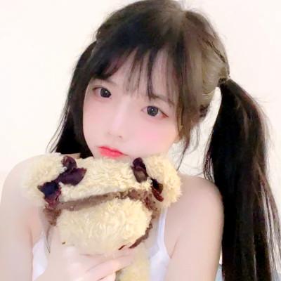 养眼真人女生头像专题，美丽与智慧并存