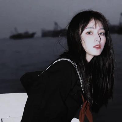 好看又丧女生头像图片48张，丧又不失温柔
