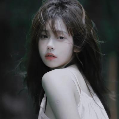 女生头像图片最新下载32张，超多风格