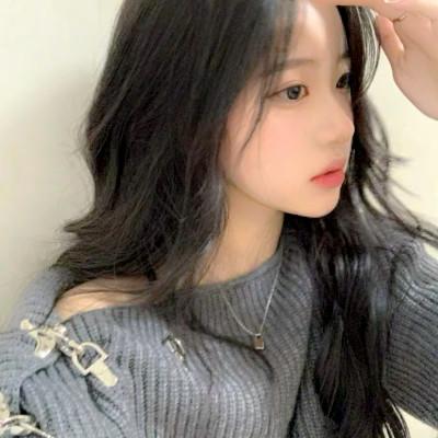 养眼真人女生头像专题，美丽与智慧并存