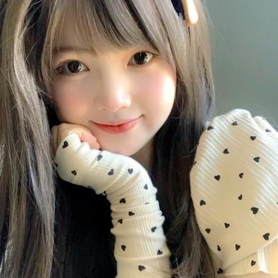 养眼真人女生头像专题，美丽与智慧并存
