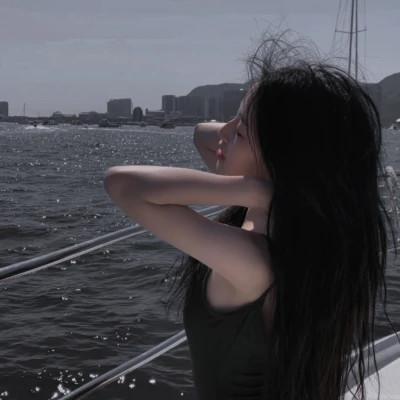 好看又丧女生头像图片48张，丧又不失温柔
