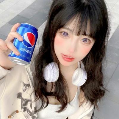 养眼真人女生头像专题，美丽与智慧并存