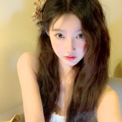 养眼真人女生头像专题，美丽与智慧并存