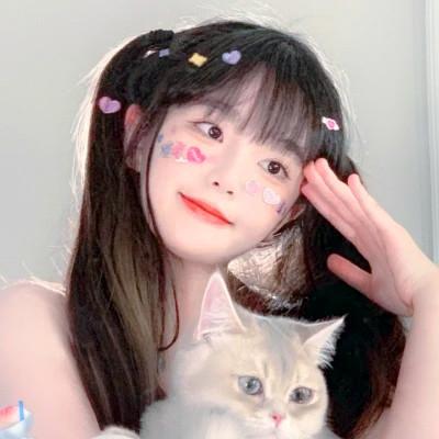 养眼真人女生头像专题，美丽与智慧并存