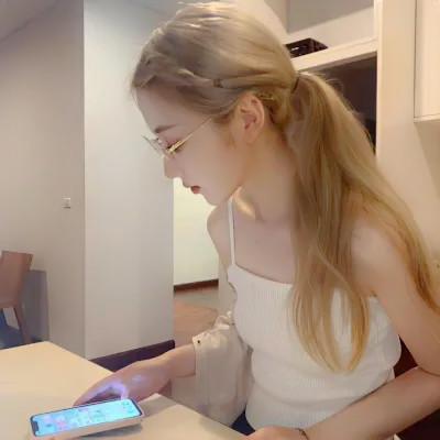漂亮女生QQ头像图片精选，精致可人