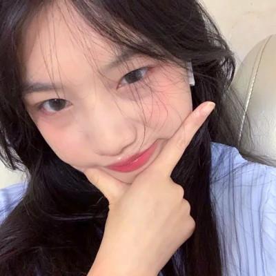 潇洒自信的高清少女头像，自信的力量