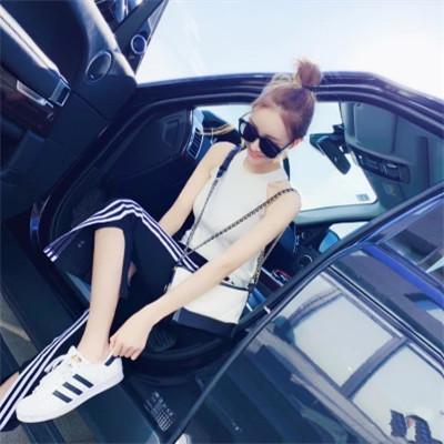 全身照头像女高清图片32张