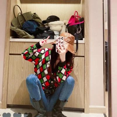 全身照头像女高清图片32张