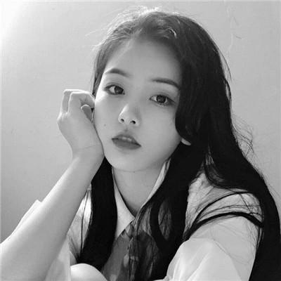 女生微信黑白头像100张，静谧中的惊艳