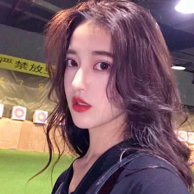 清纯自然的女孩头像，感受青春的美好年华
