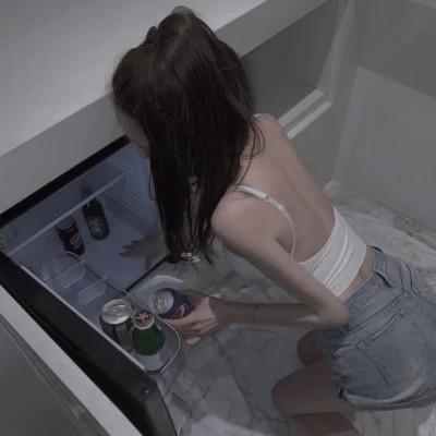 不露脸女生头像超好看高清照片66张
