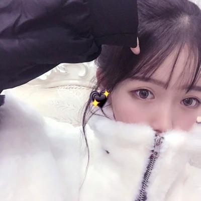清纯自然的女孩头像，感受青春的美好年华