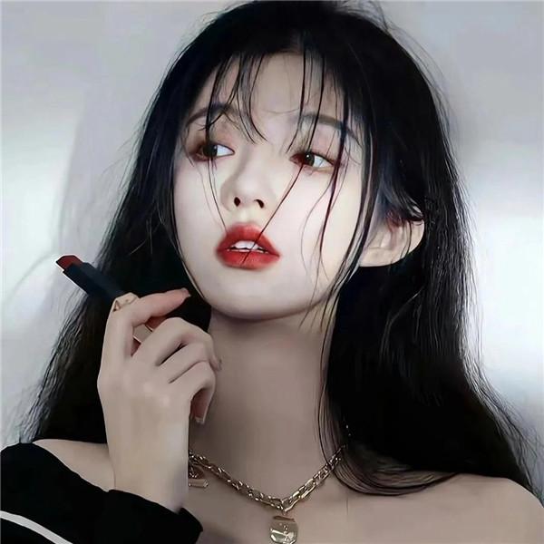氛围感美女微信头像图片（精选13张），不一样的女神