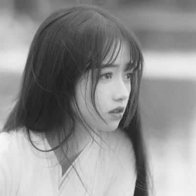 2023独特漂亮图片黑白头像女，让你与众不同！