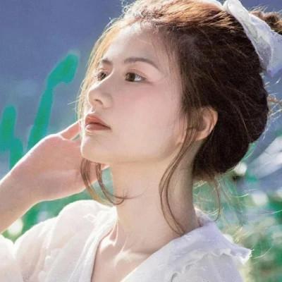 唯美温柔干净高级氛围感女头图片32张
