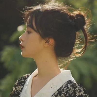 唯美温柔干净高级氛围感女头图片32张