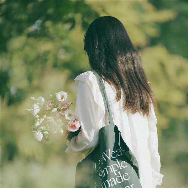 氛围感美女微信头像图片（精选13张），不一样的女神