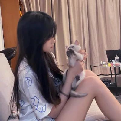 潇洒自信的高清少女头像，自信的力量