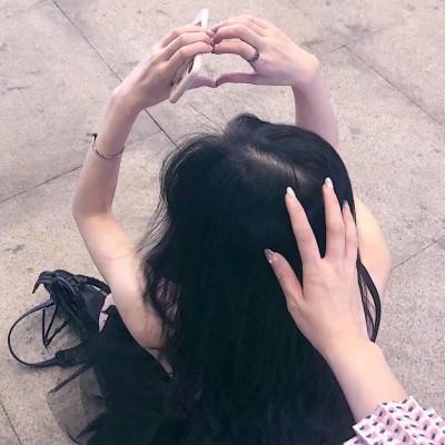 清纯自然的女孩头像，感受青春的美好年华