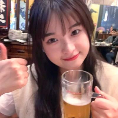 潇洒自信的高清少女头像，自信的力量