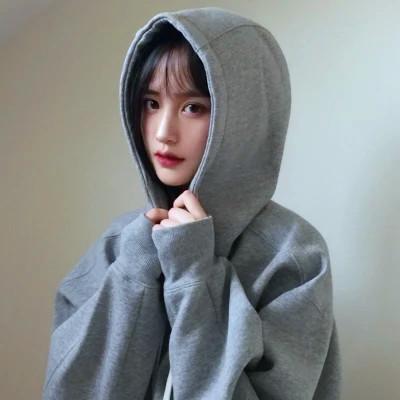 清纯自然的女孩头像，感受青春的美好年华