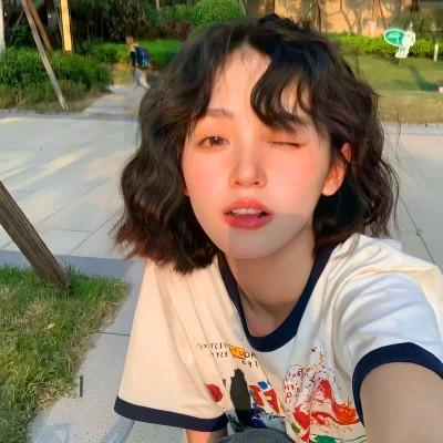 2023潮流女生头像最新版