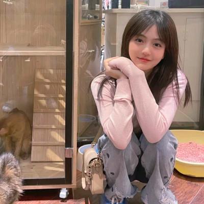 潇洒自信的高清少女头像，自信的力量