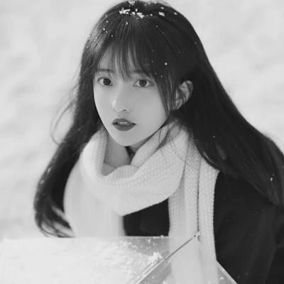 2023独特漂亮图片黑白头像女，让你与众不同！