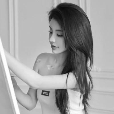 2023独特漂亮图片黑白头像女，让你与众不同！