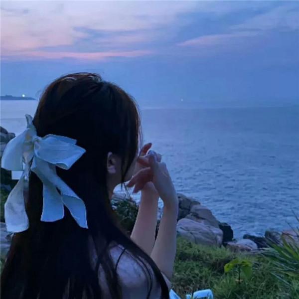 微信不露脸治愈系女生头像图片