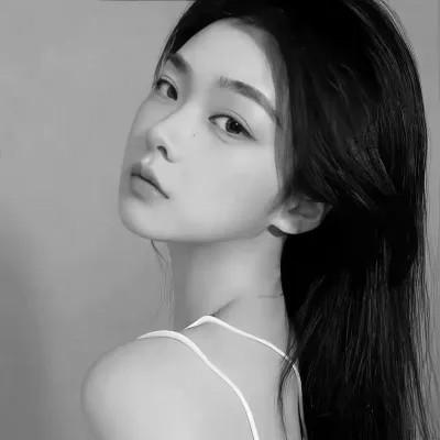 女生微信黑白头像100张，静谧中的惊艳