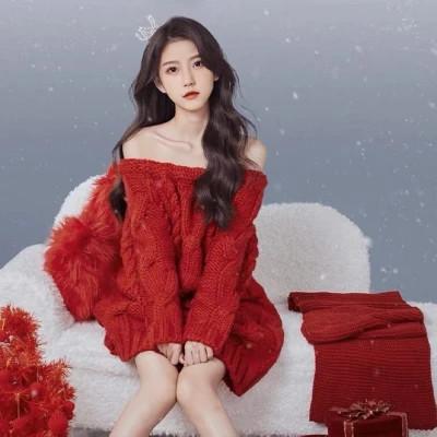 漂亮的美女穿红衣服的头像