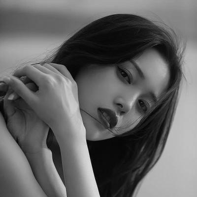 2023独特漂亮图片黑白头像女，让你与众不同！