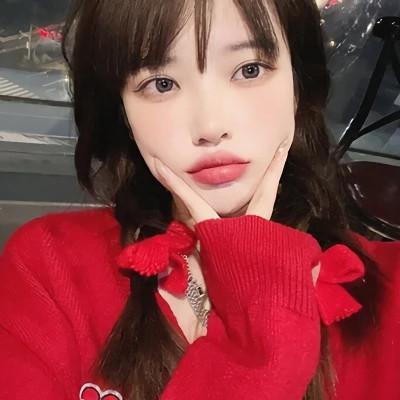 漂亮的美女穿红衣服的头像