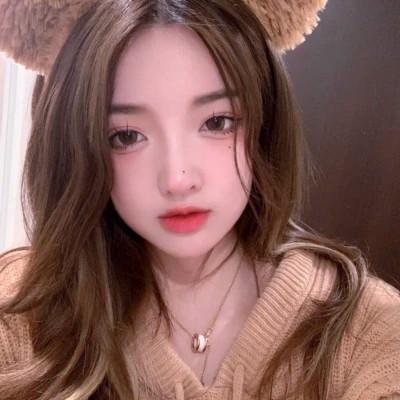 潇洒自信的高清少女头像，自信的力量