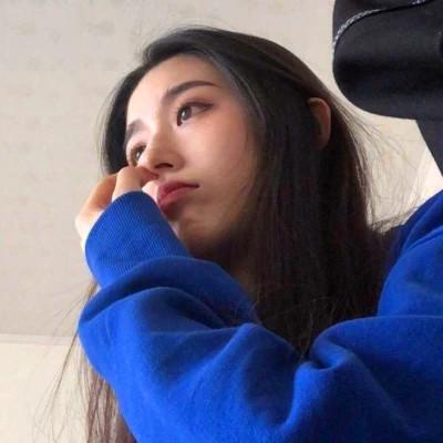 清纯自然的女孩头像，感受青春的美好年华