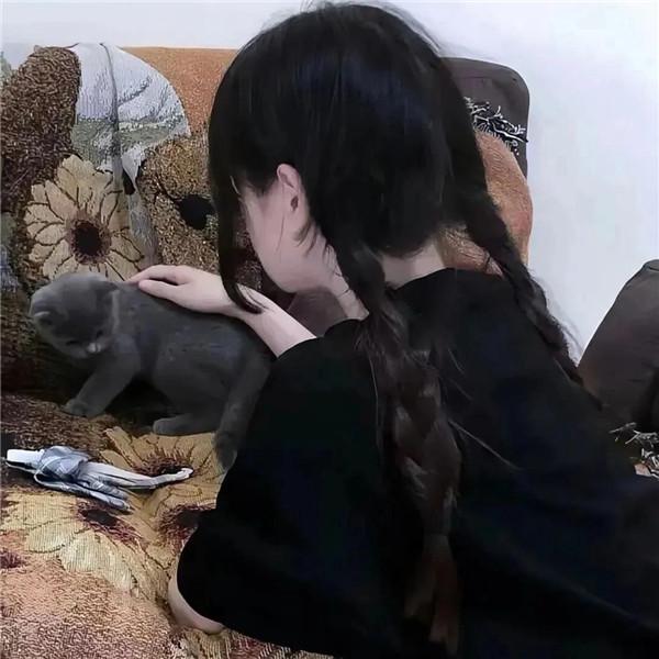 氛围感美女微信头像图片（精选13张），不一样的女神