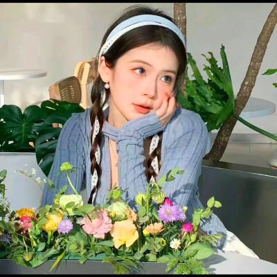 2023潮流女生头像最新版