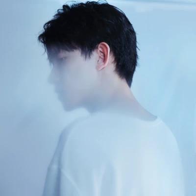 2023年最火的微信头像男生图片