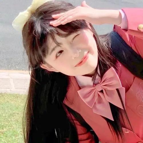 一眼就心动惊艳的女生头像图片40张