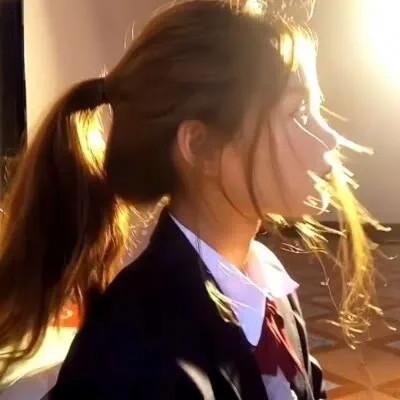唯美温柔干净高级氛围感女头图片32张
