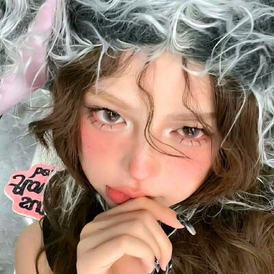 2023潮流女生头像最新版