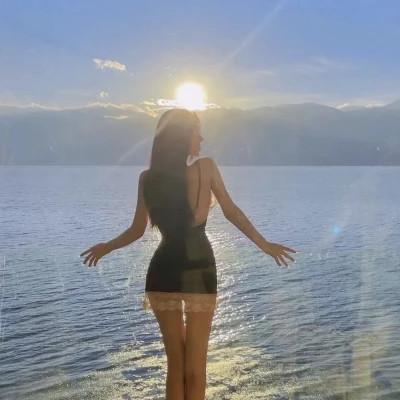 迷人女生背影头像100张，别有一番韵味美！